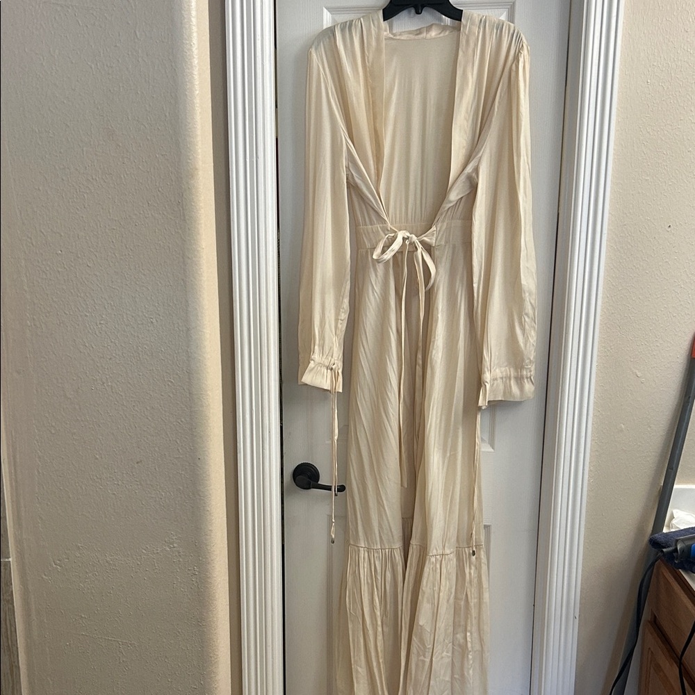 Elegant Cream Maxi Dress